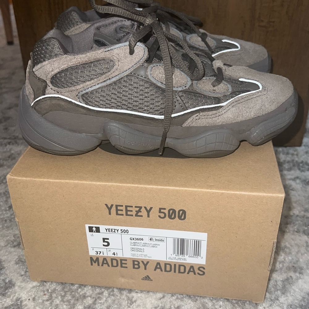 Yeezy 500 Clay Brown | size 5